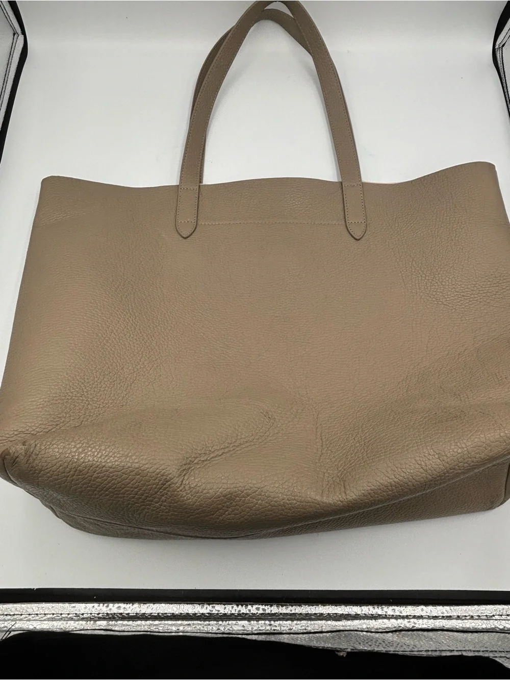 Cuyana Classic Pebble Leather Tote Cappuccino Taupe Large